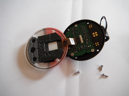 7Y型ネジを外した状態